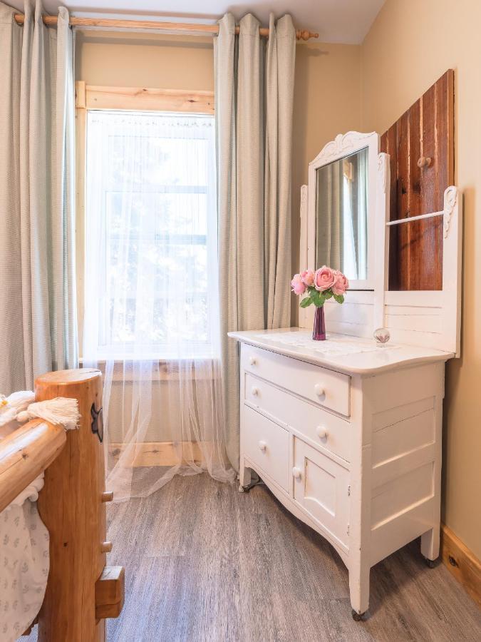Craftsman'S Loft - Heritage Charm - Ac - 5 Min Dt Calgary Luaran gambar